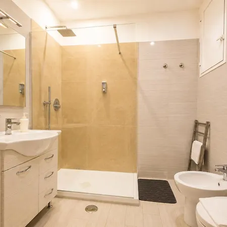 Metro Boutique Rooms&suites